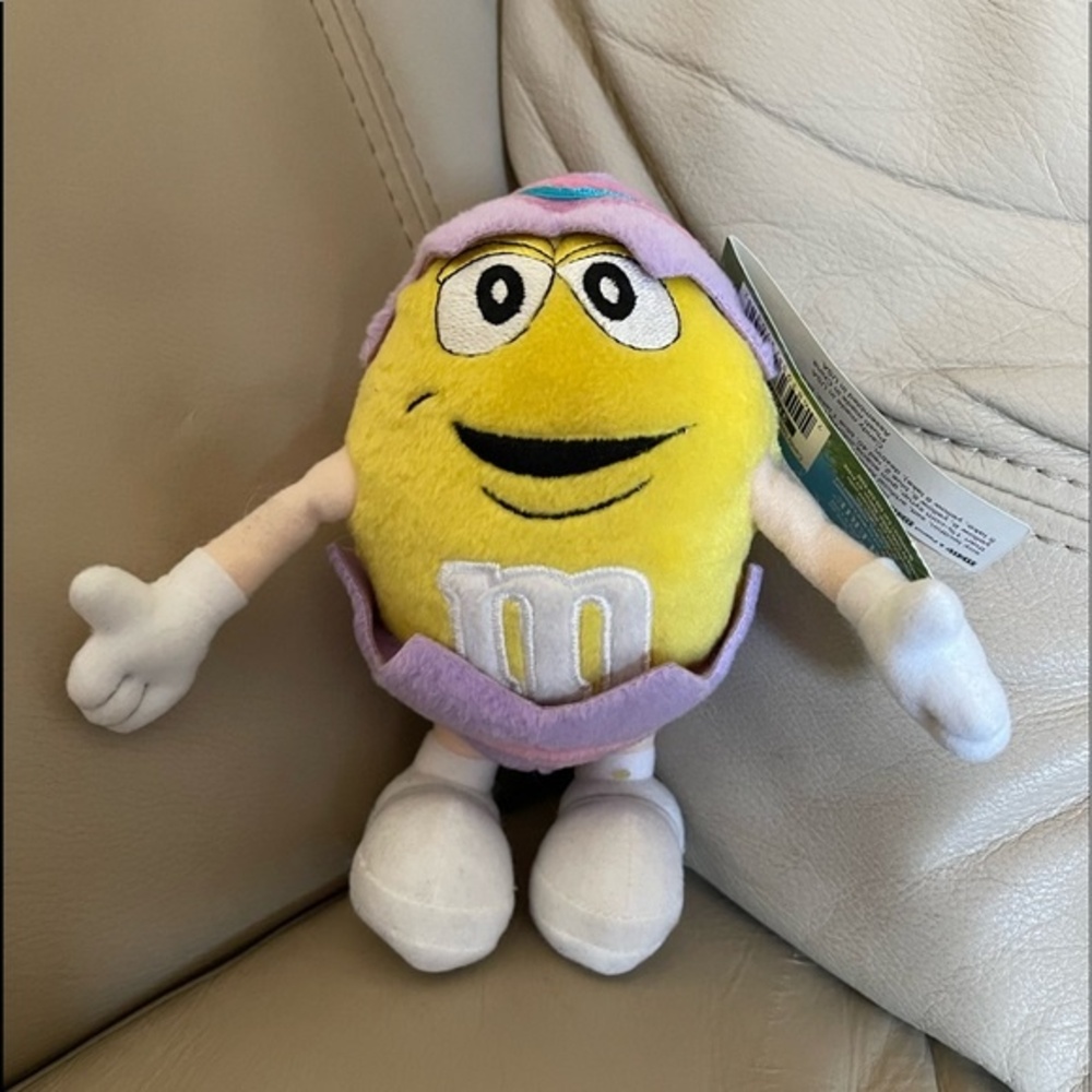 M&M Mini Yellow And Purple Easter Egg Vintage 2001 Pre owned